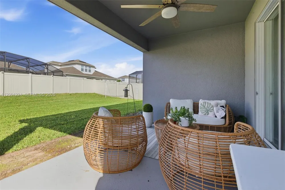 15033 LAKE BESSIE LOOP Winter Garden, FL 34787