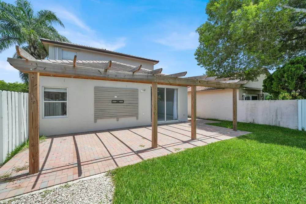 17021 NW 10TH STREET Pembroke Pines, FL 33028