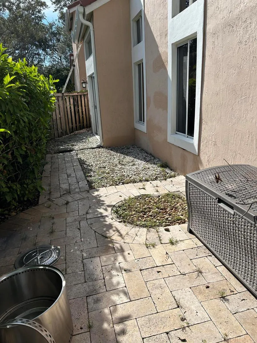 10019 NW 5 STREET Plantation, FL 33324