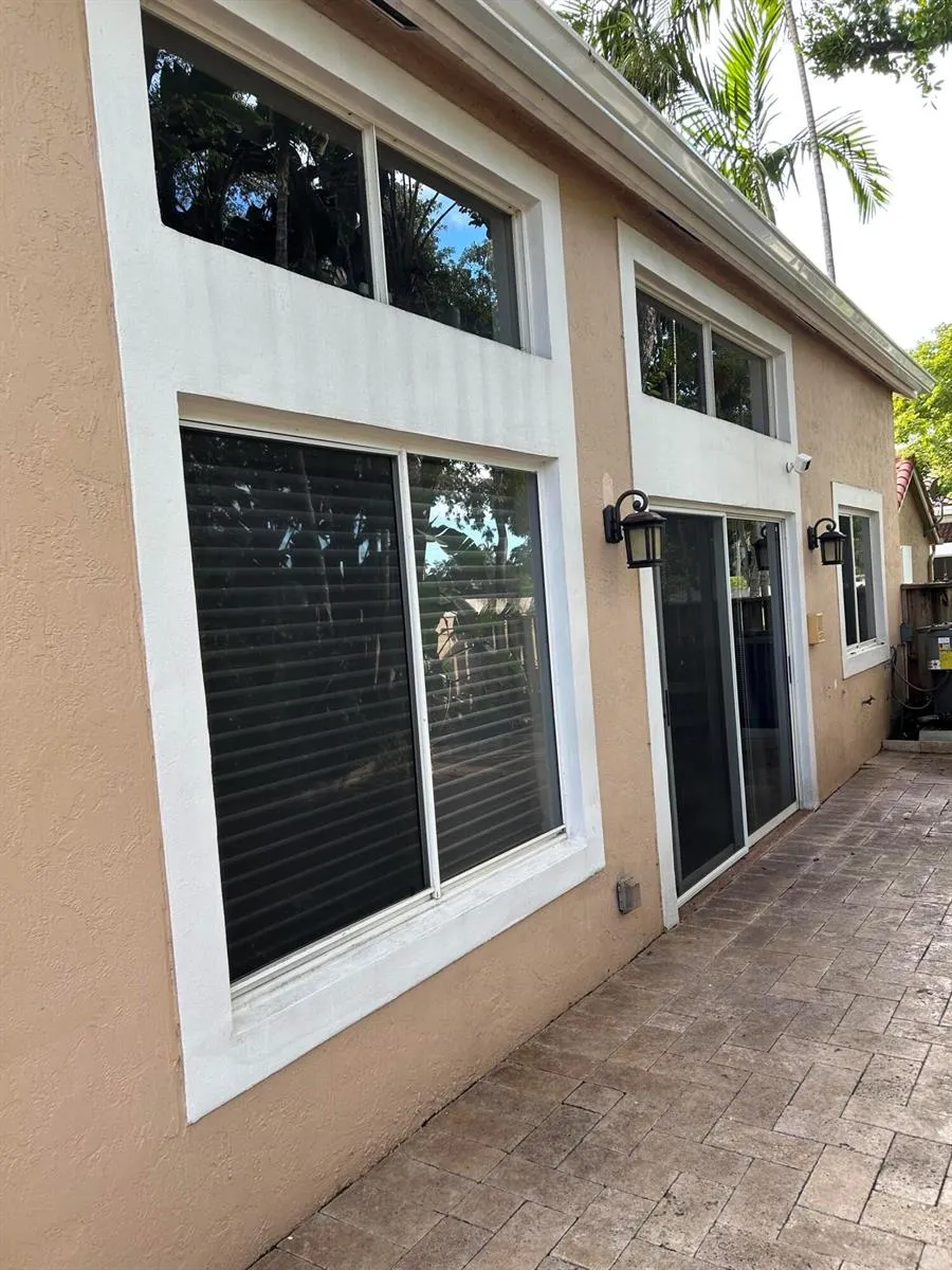 10019 NW 5 STREET Plantation, FL 33324