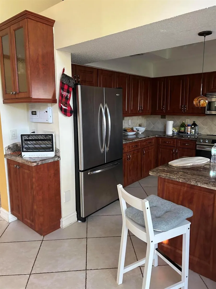 10019 NW 5 STREET Plantation, FL 33324