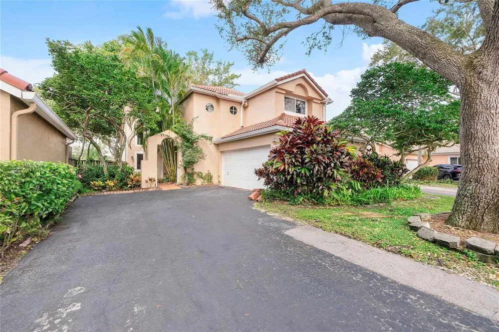 10019 NW 5 STREET Plantation, FL 33324