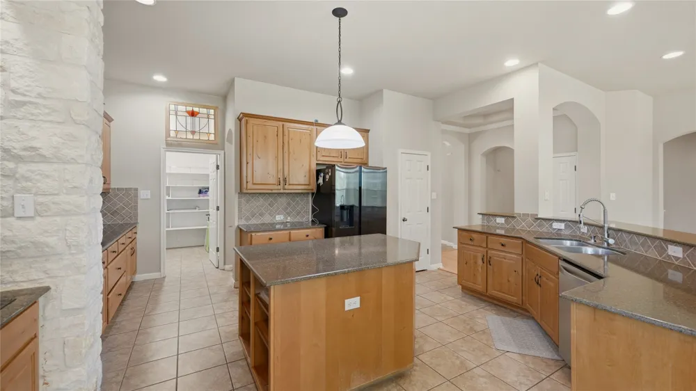 379 Matthew Cove Bastrop, TX 78602