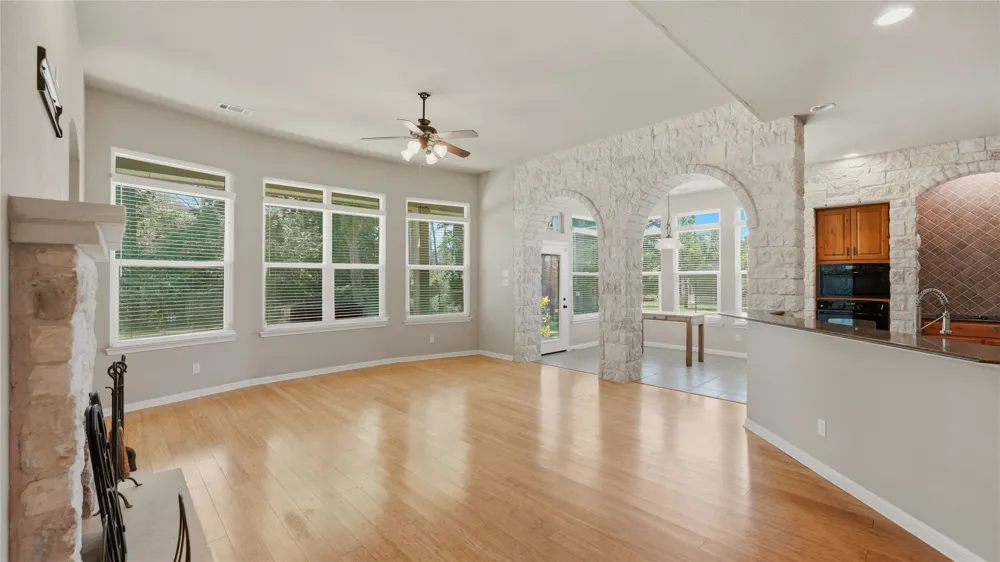 379 Matthew Cove Bastrop, TX 78602