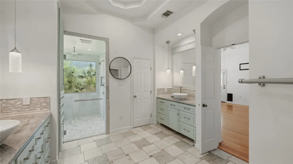379 Matthew Cove Bastrop, TX 78602