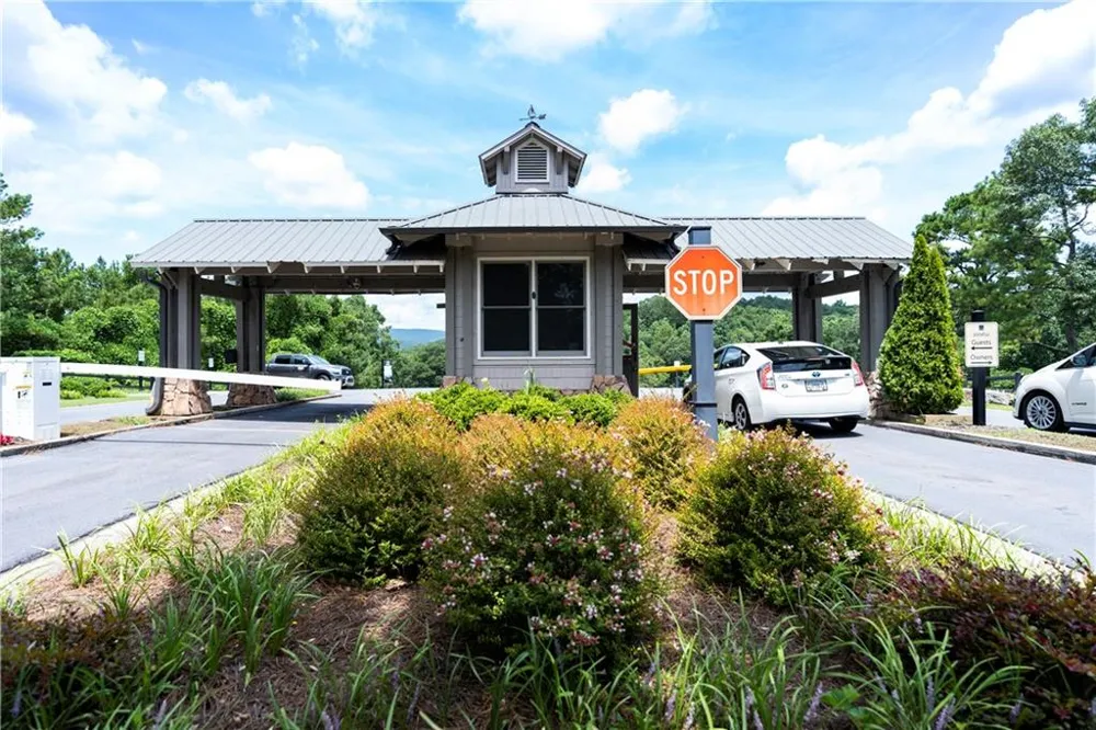 176 Cherokee Drive S Waleska, GA 30183