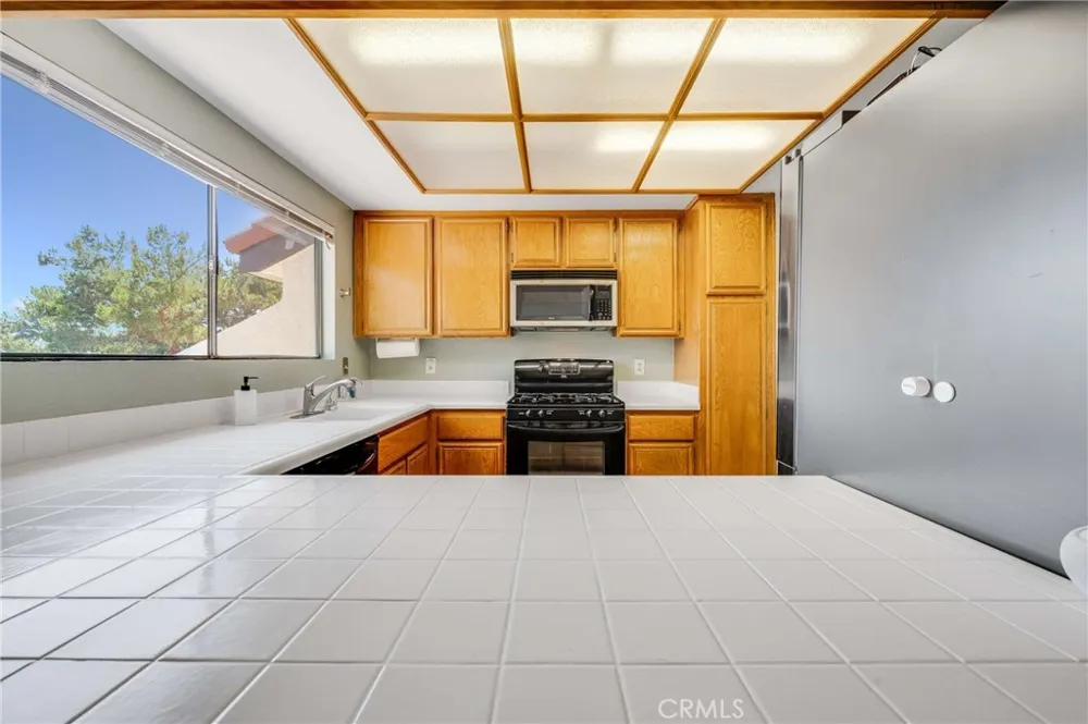 836 Trinity Claremont, CA 91711