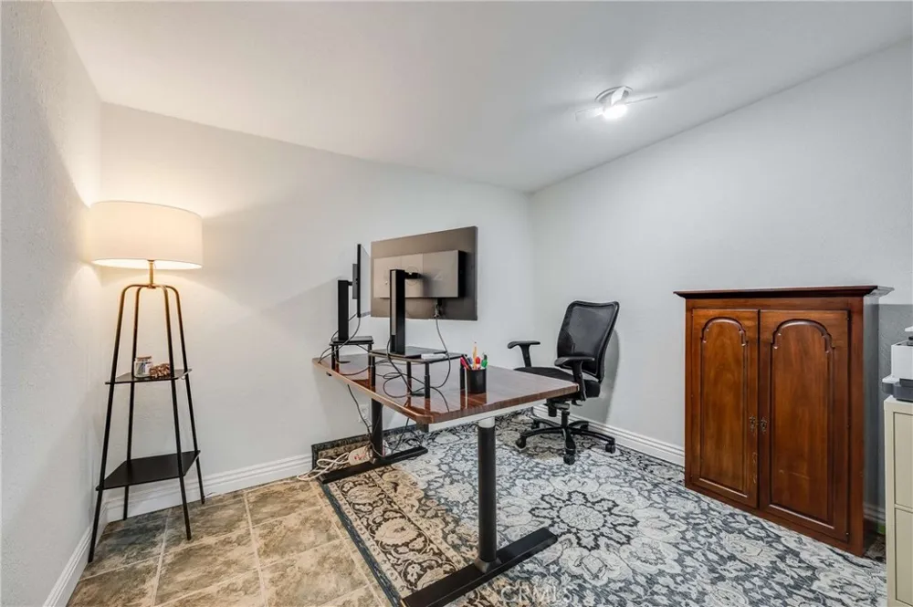 836 Trinity Claremont, CA 91711