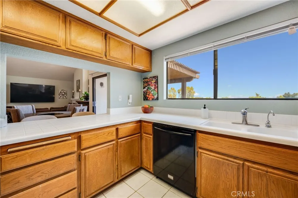 836 Trinity Claremont, CA 91711