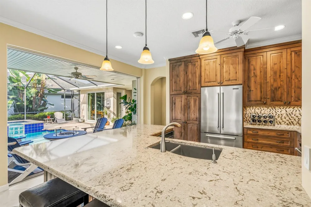687 HAMPTON WOODS LANE SW Vero Beach, FL 32962