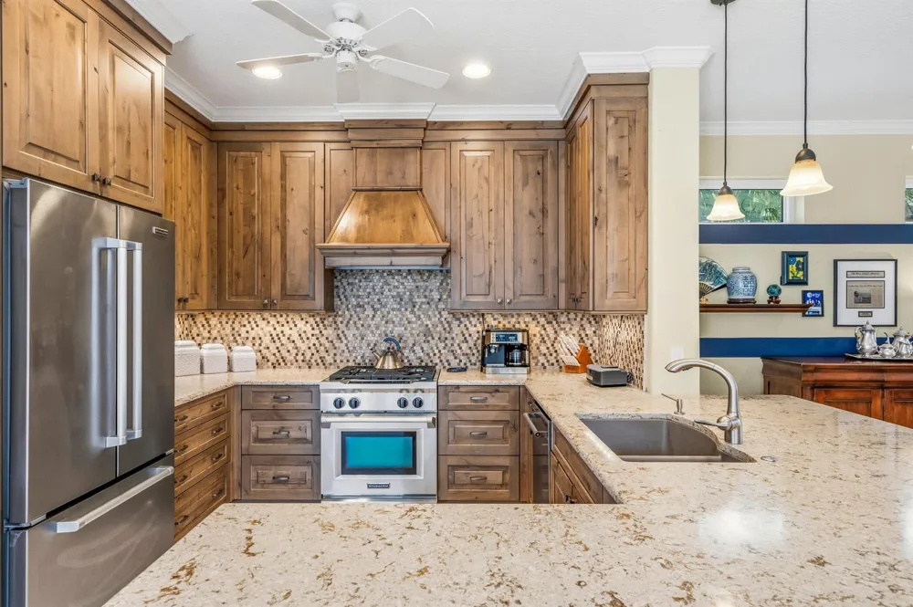 687 HAMPTON WOODS LANE SW Vero Beach, FL 32962