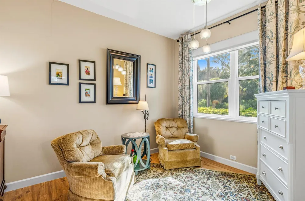 687 HAMPTON WOODS LANE SW Vero Beach, FL 32962