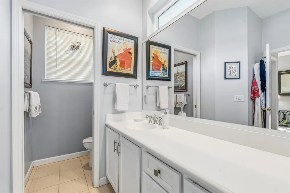 687 HAMPTON WOODS LANE SW Vero Beach, FL 32962