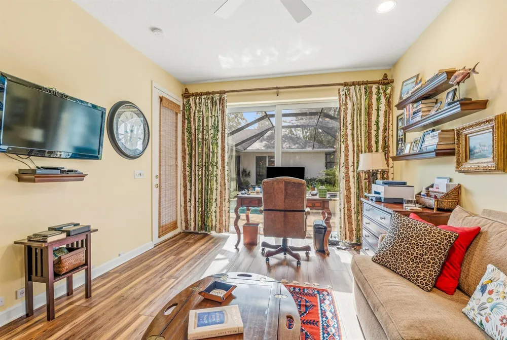 687 HAMPTON WOODS LANE SW Vero Beach, FL 32962