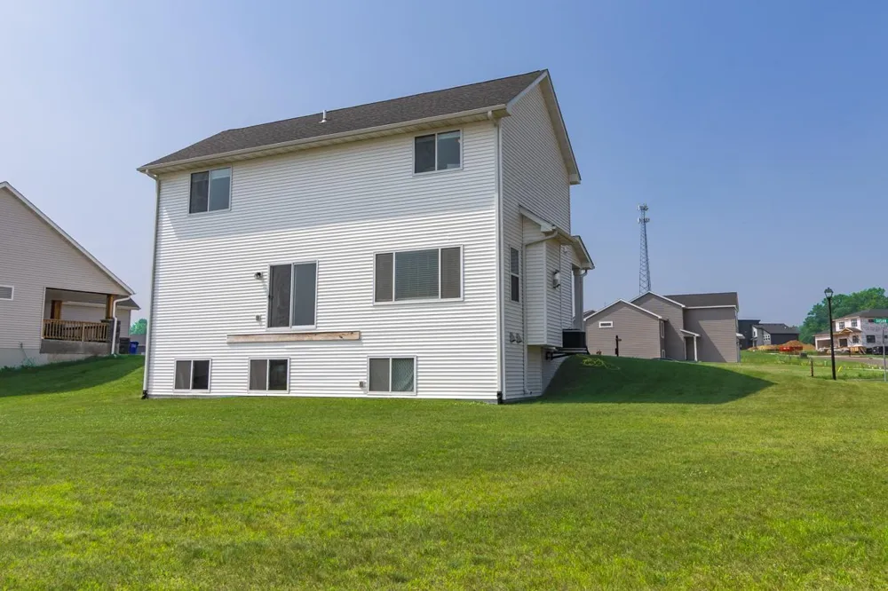 1114 Susan Lane Roberts, WI 54023