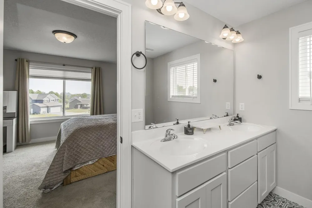 1114 Susan Lane Roberts, WI 54023