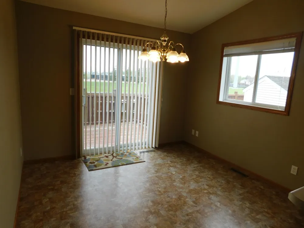 840 Lakeridge Place West Fargo, ND 58078