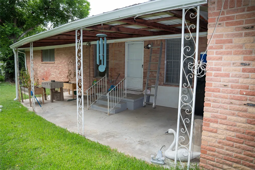 1016 E Franklin Street Hillsboro, TX 76645