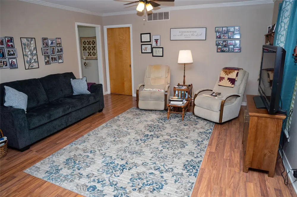 1016 E Franklin Street Hillsboro, TX 76645