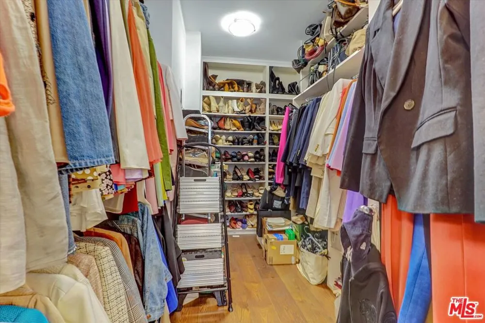 148 S Crescent Drive #101 Beverly Hills, CA 90212
