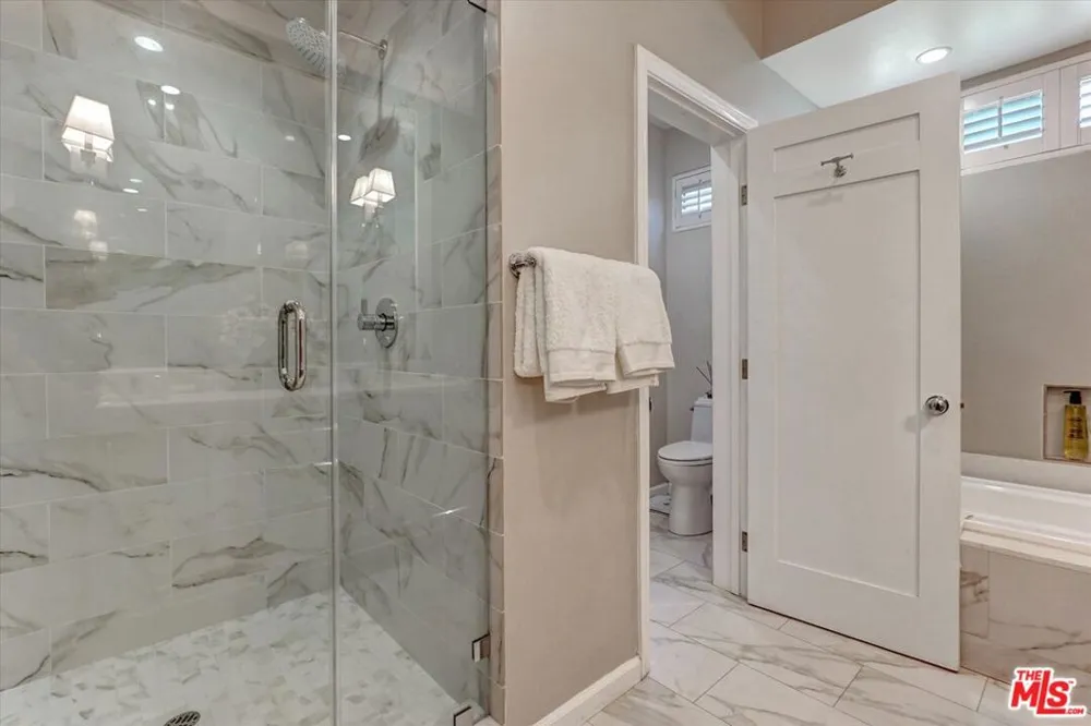 148 S Crescent Drive #101 Beverly Hills, CA 90212