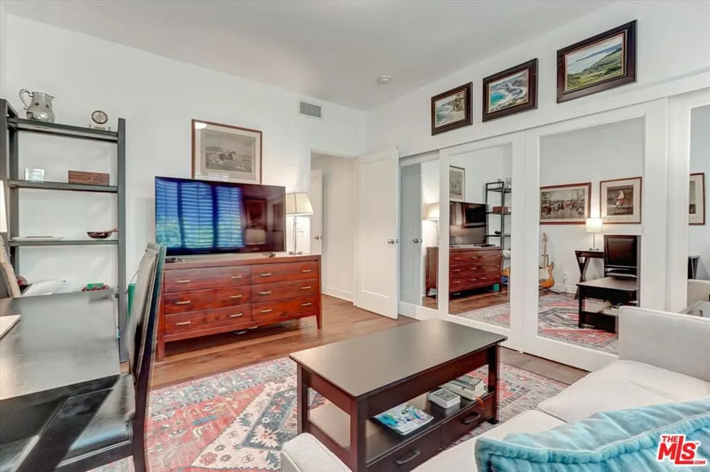 148 S Crescent Drive #101 Beverly Hills, CA 90212