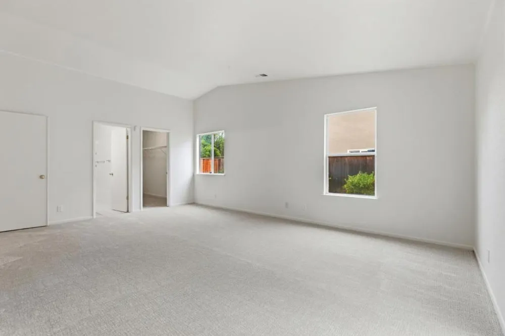 2500 Sadies Drive Hollister, CA 95023
