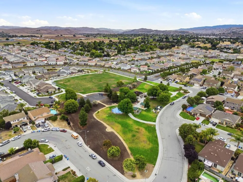 2500 Sadies Drive Hollister, CA 95023