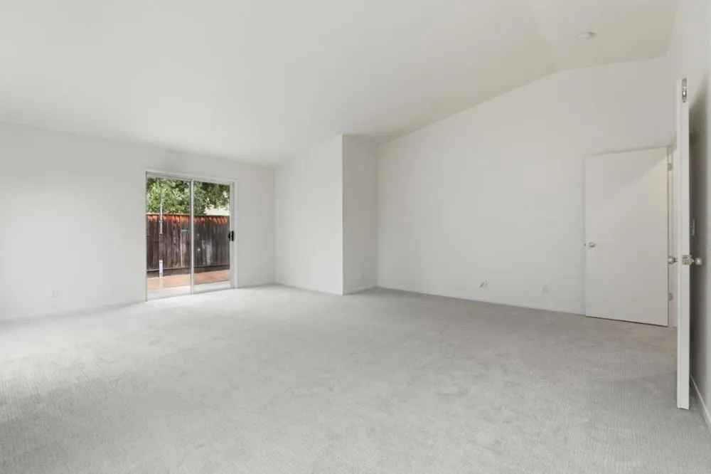 2500 Sadies Drive Hollister, CA 95023