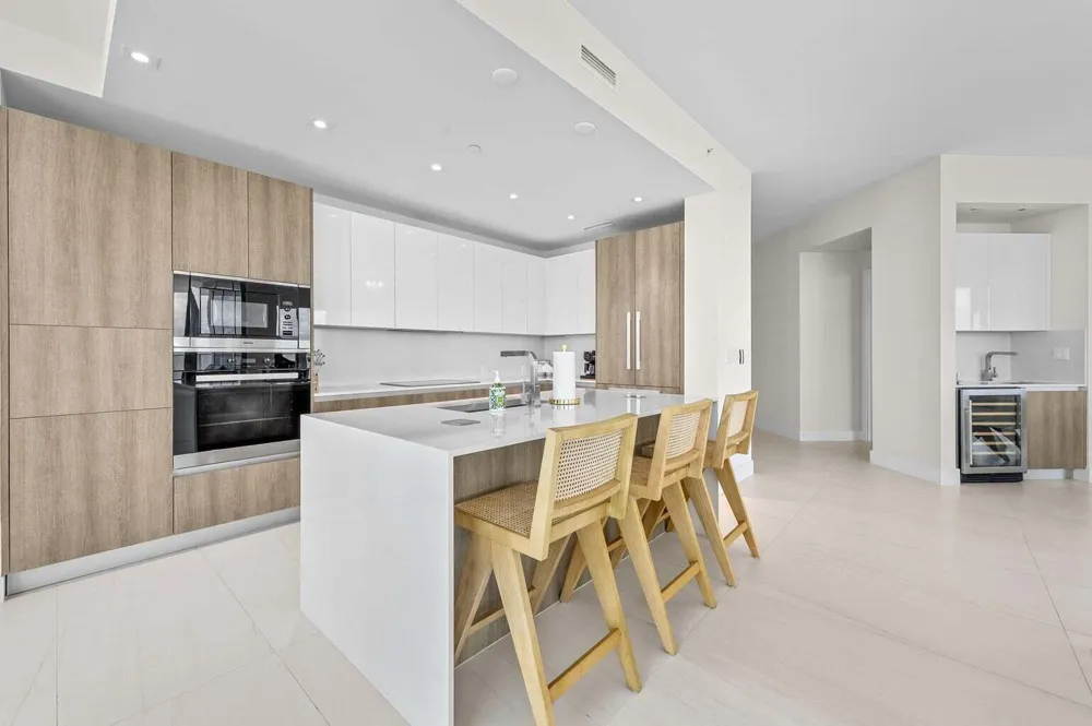 3100 Ocean Drive #H 1504 Riviera Beach, FL 33404