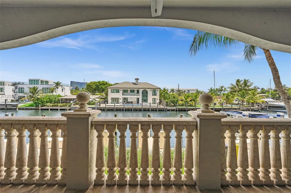 1500 SE 12th St #1A Fort Lauderdale, FL 33316