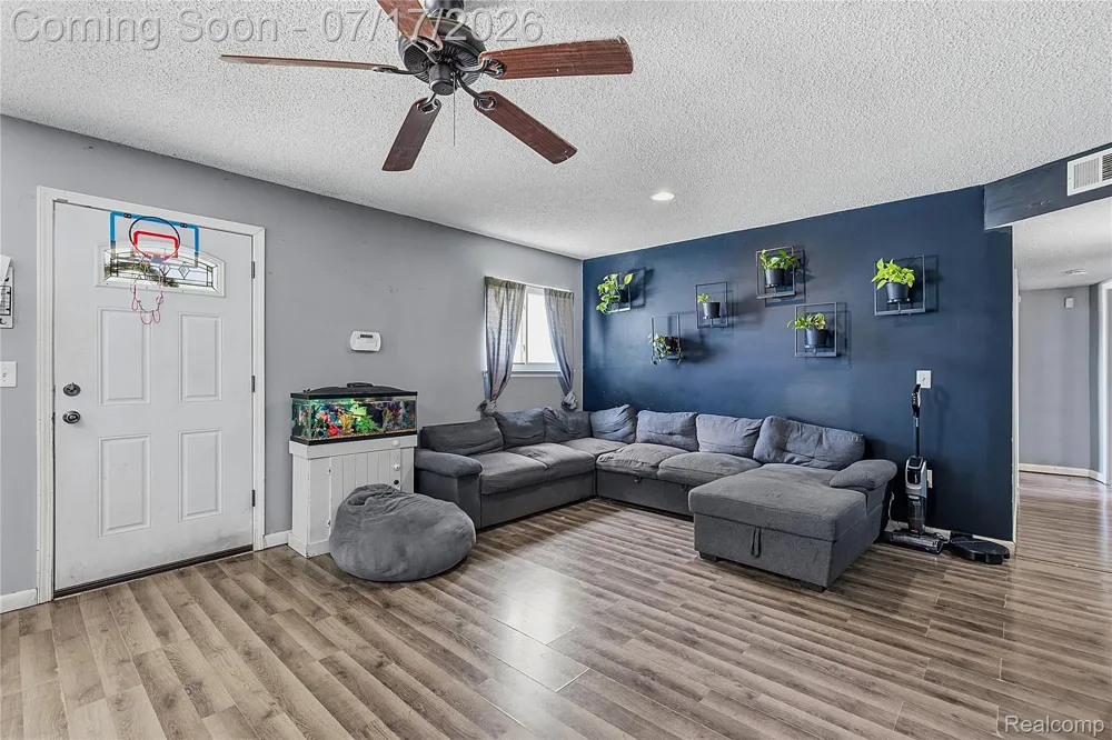 15166 Kerstyn Street Taylor City, MI 48180