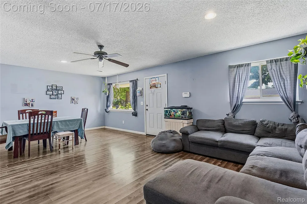 15166 Kerstyn Street Taylor City, MI 48180