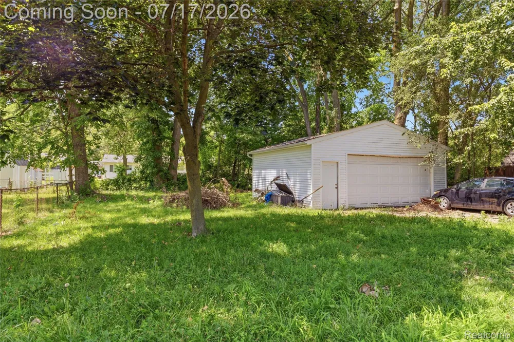 15166 Kerstyn Street Taylor City, MI 48180