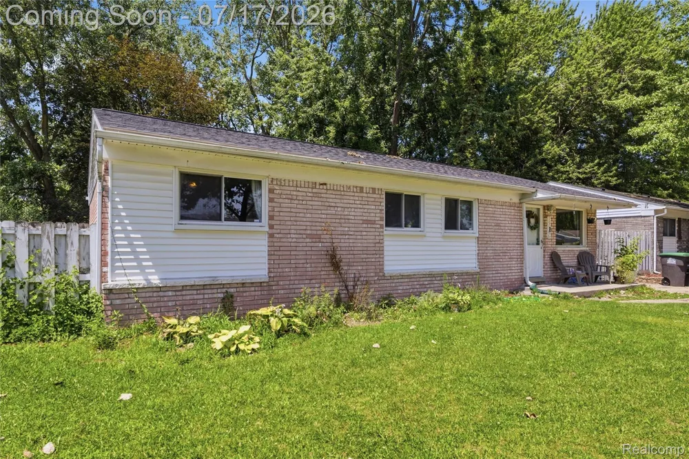 15166 Kerstyn Street Taylor City, MI 48180