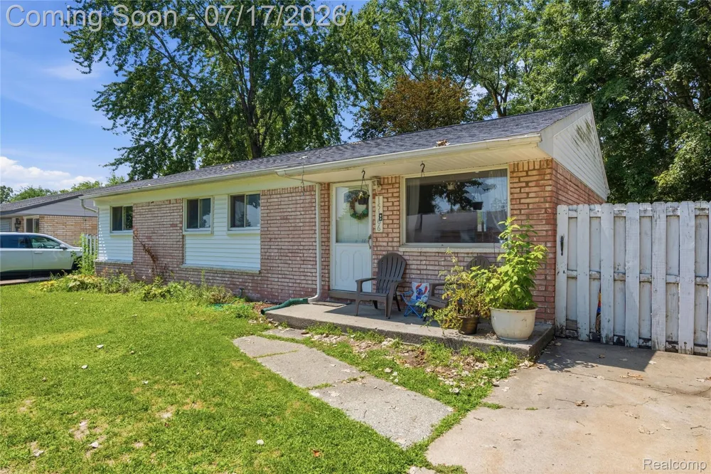 15166 Kerstyn Street Taylor City, MI 48180