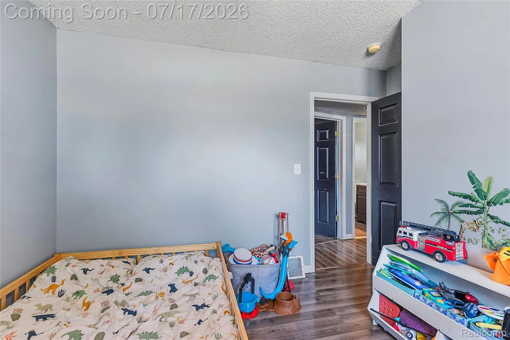 15166 Kerstyn Street Taylor City, MI 48180