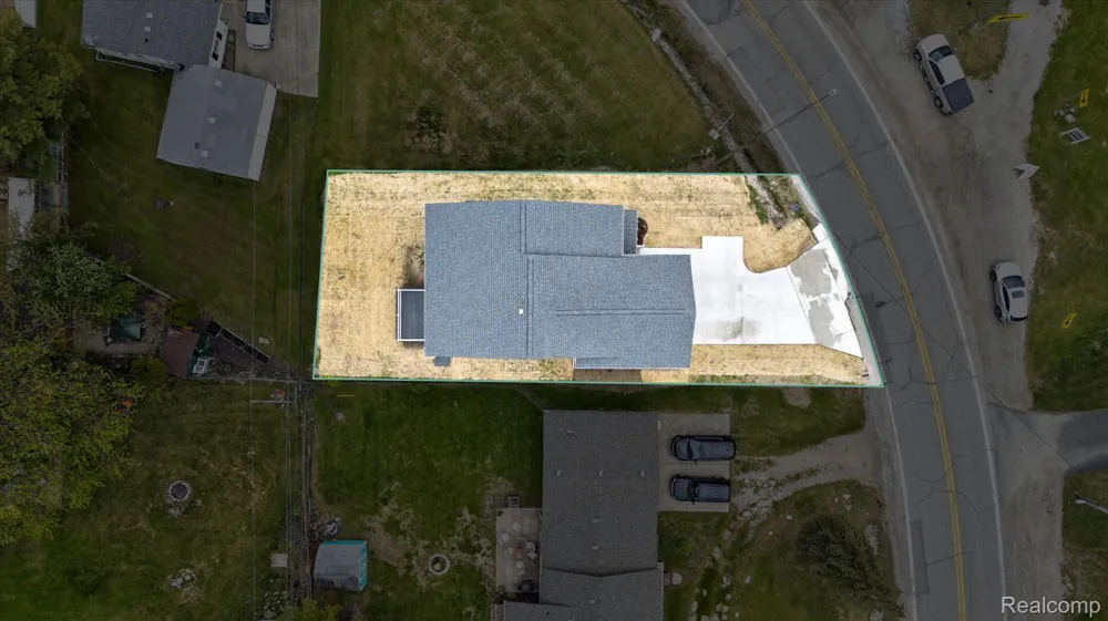 37235 Jefferson Avenue Harrison Charter Township, MI 48045