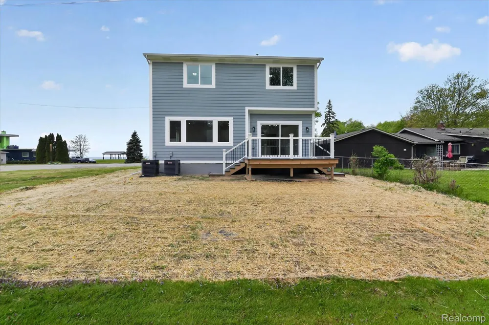 37235 Jefferson Avenue Harrison Charter Township, MI 48045