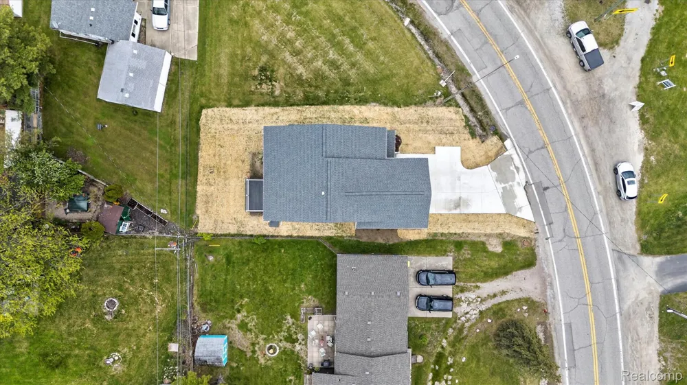 37235 Jefferson Avenue Harrison Charter Township, MI 48045