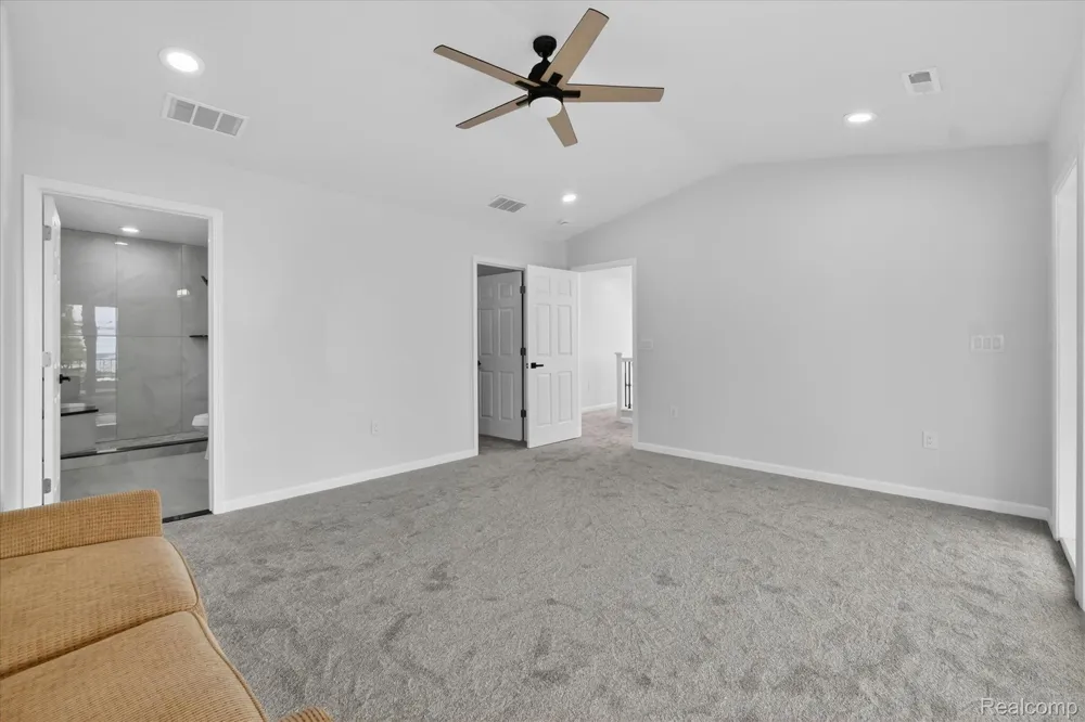 37235 Jefferson Avenue Harrison Charter Township, MI 48045
