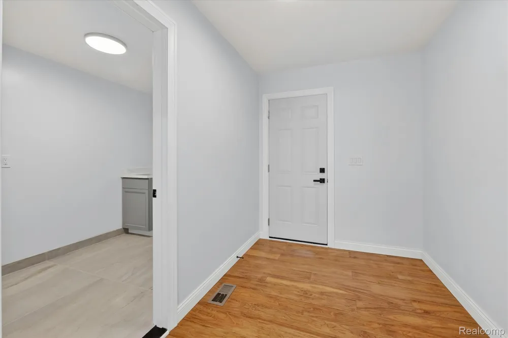 37235 Jefferson Avenue Harrison Charter Township, MI 48045