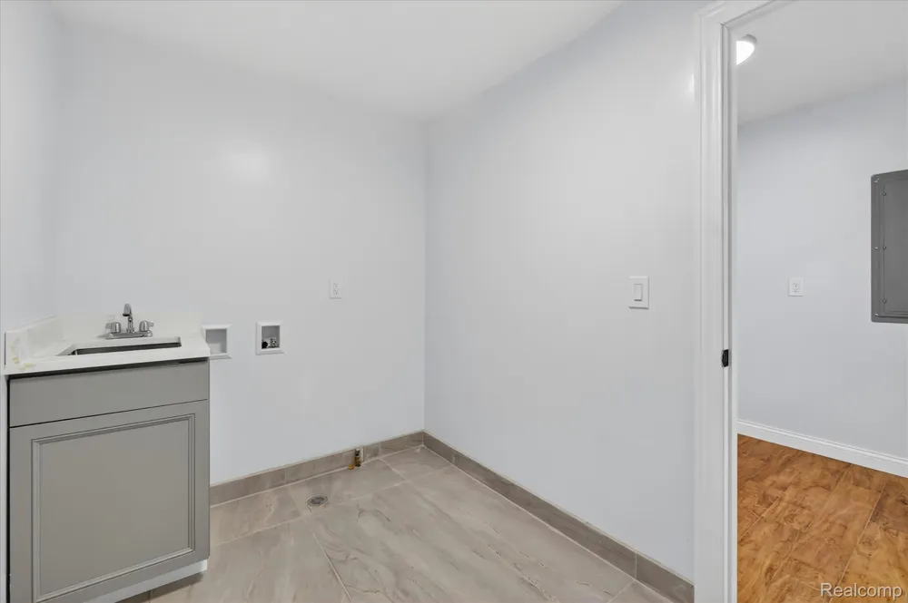 37235 Jefferson Avenue Harrison Charter Township, MI 48045