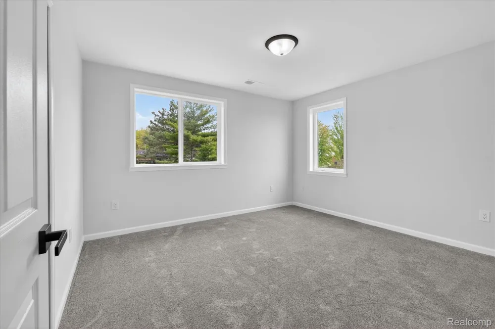 37235 Jefferson Avenue Harrison Charter Township, MI 48045