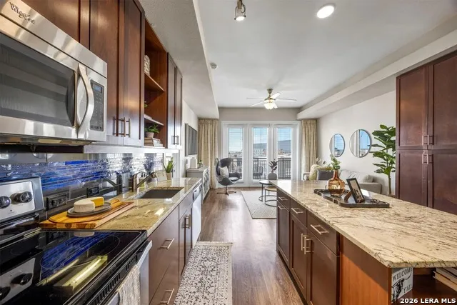 3201 ESPERANZA XING Unit 209 Austin, TX 78758