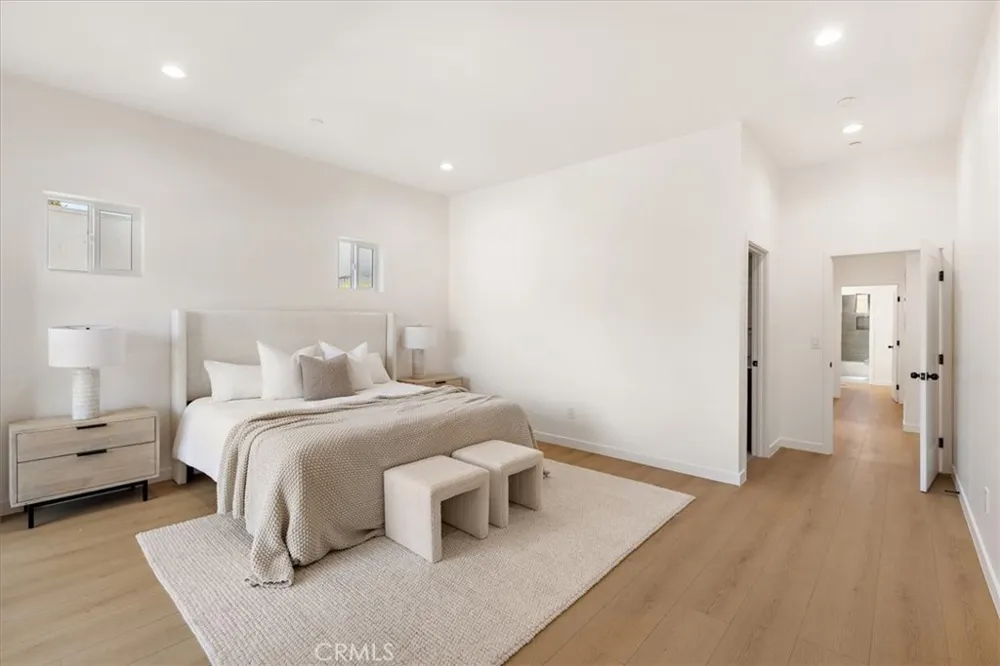 642 E Fairview Boulevard Inglewood, CA 90302
