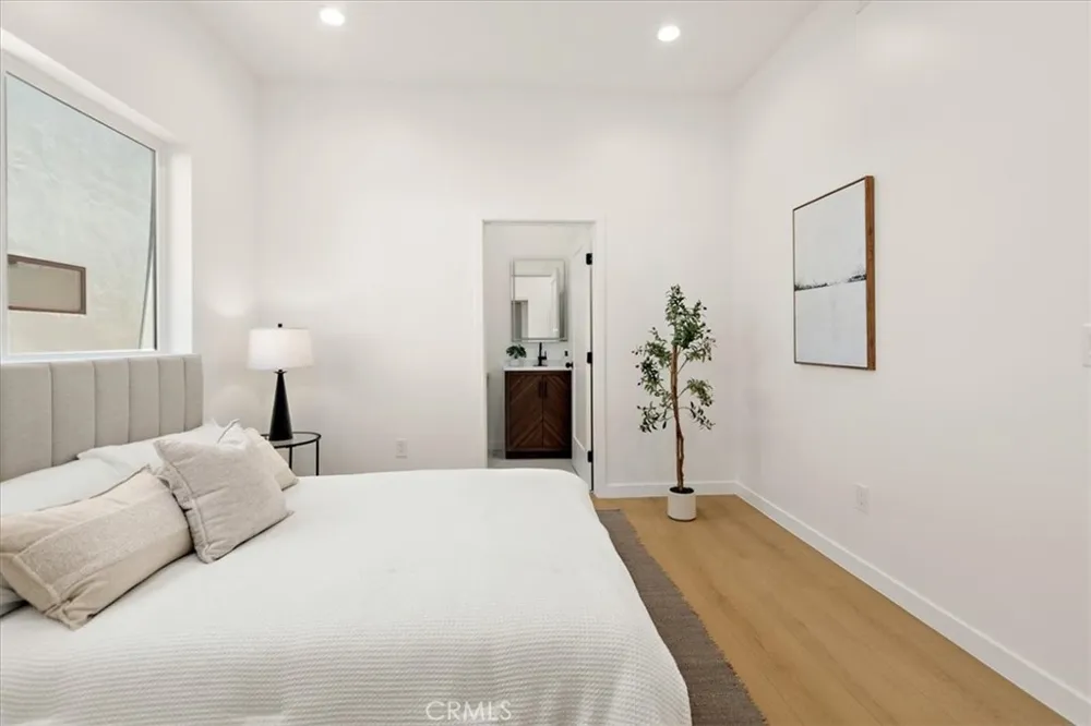 642 E Fairview Boulevard Inglewood, CA 90302