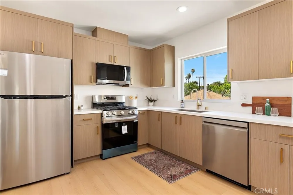 642 E Fairview Boulevard Inglewood, CA 90302