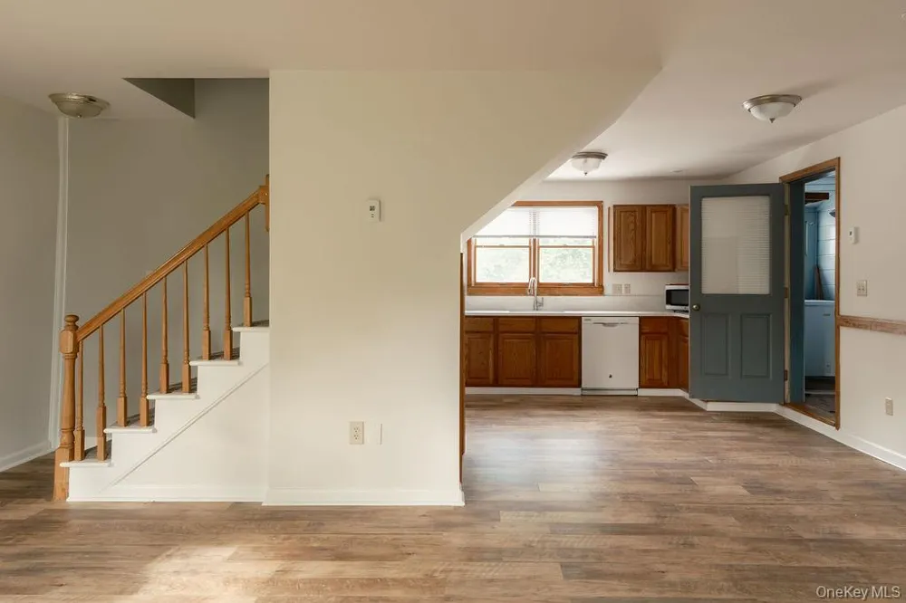 2327 Salt Point Turnpike Clinton Corners, NY 12514