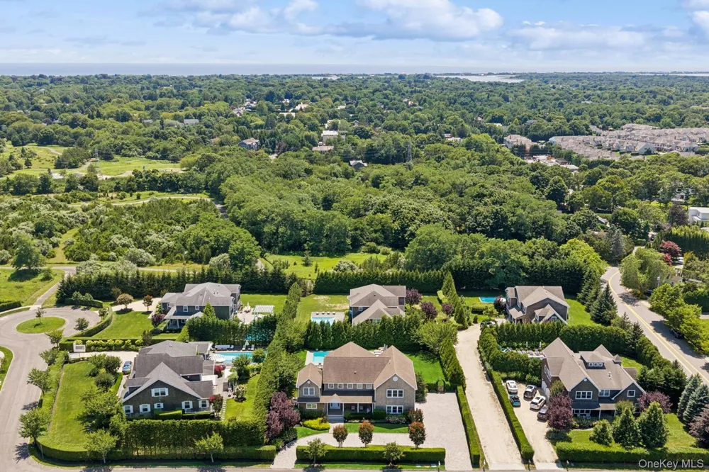 22 Summer Drive Southampton, NY 11968